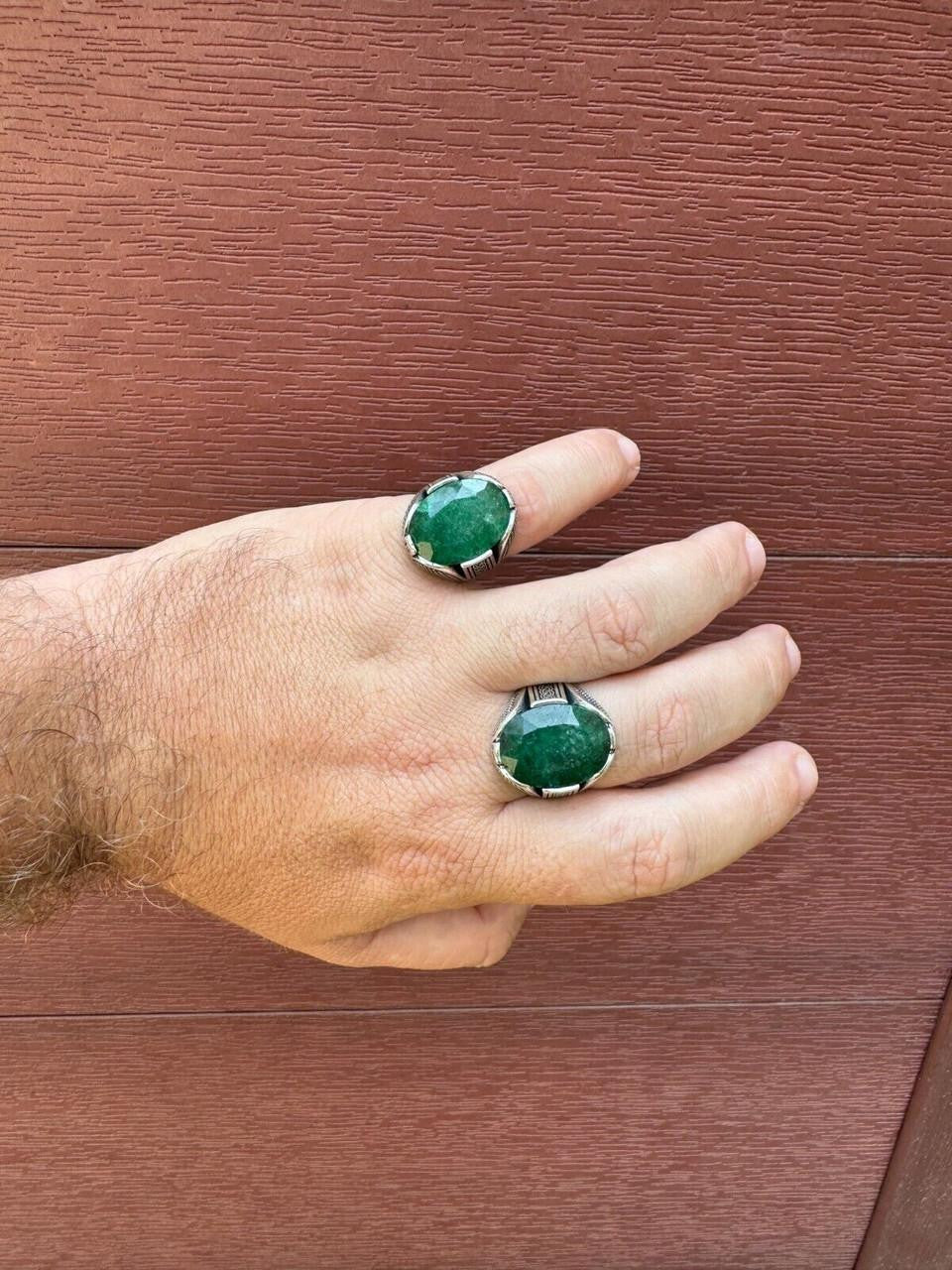 HarlemBling Wealth Ring - 925 Silver Oxidized - Genuine Green Emerald Stone