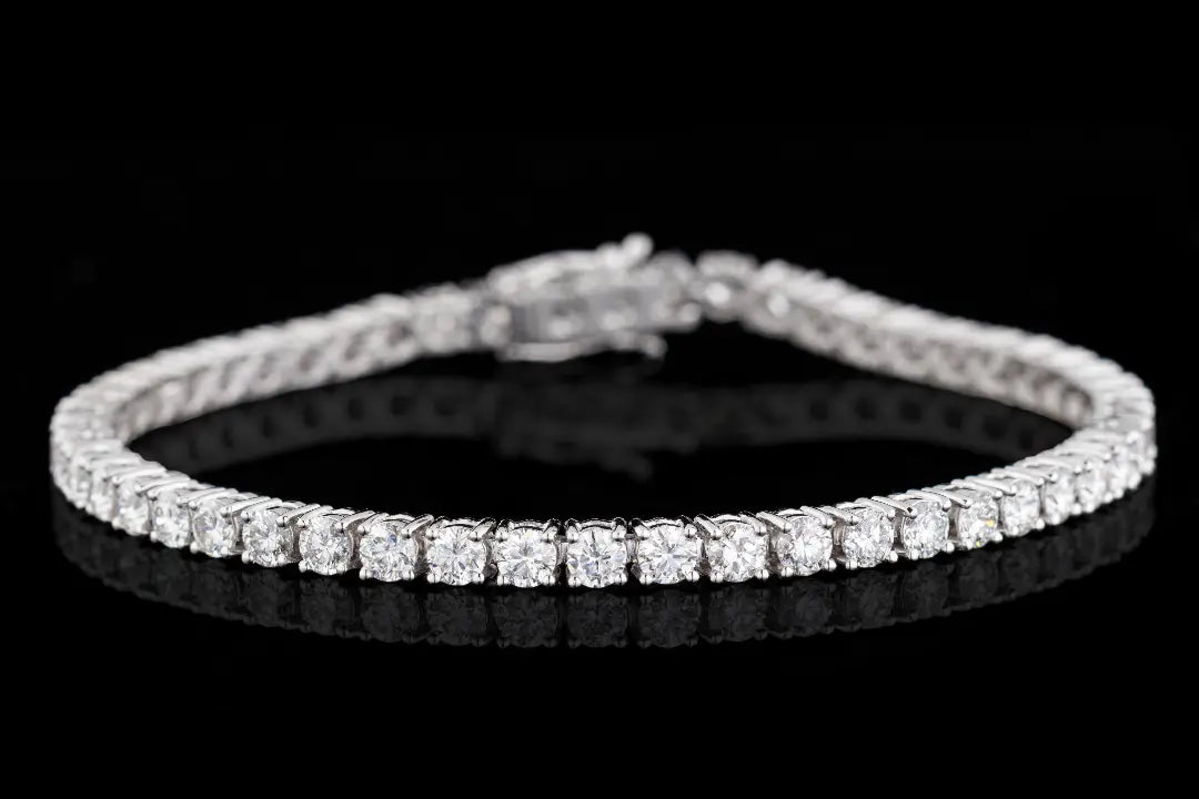 What Is a Tennis Chain in Hip‑Hop Jewelry?