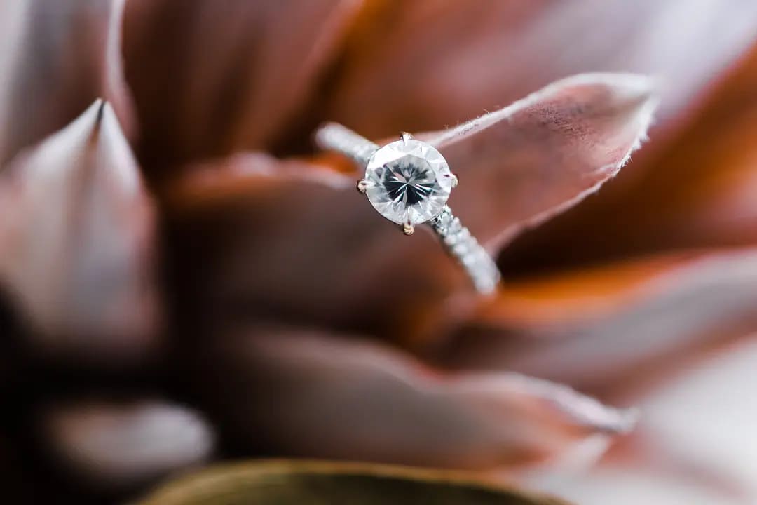 Moissanite Pros and Cons: The Best Guide for Your Engagement Ring Decision
