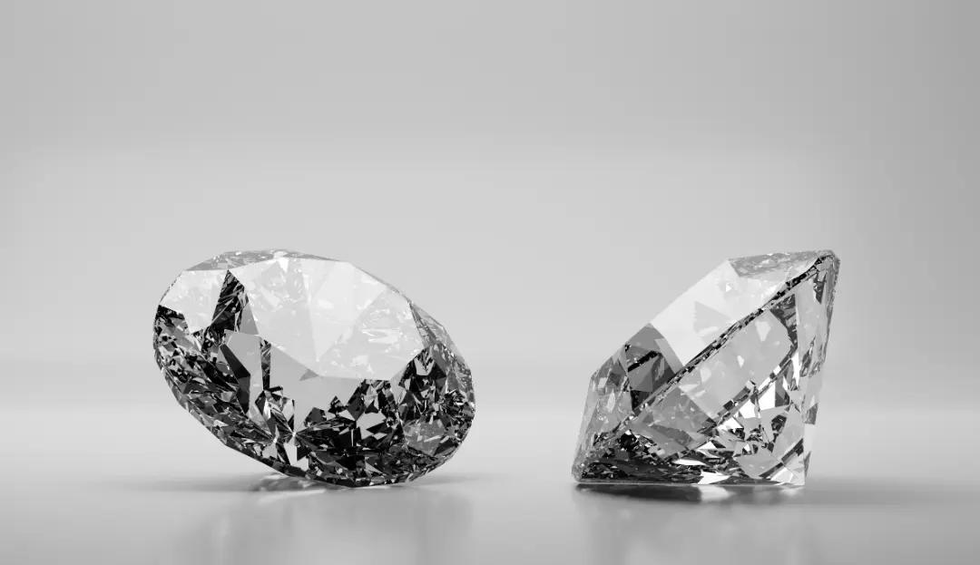 Amora Moissanite vs. Amora Gem: Which Is the Superior Choice?