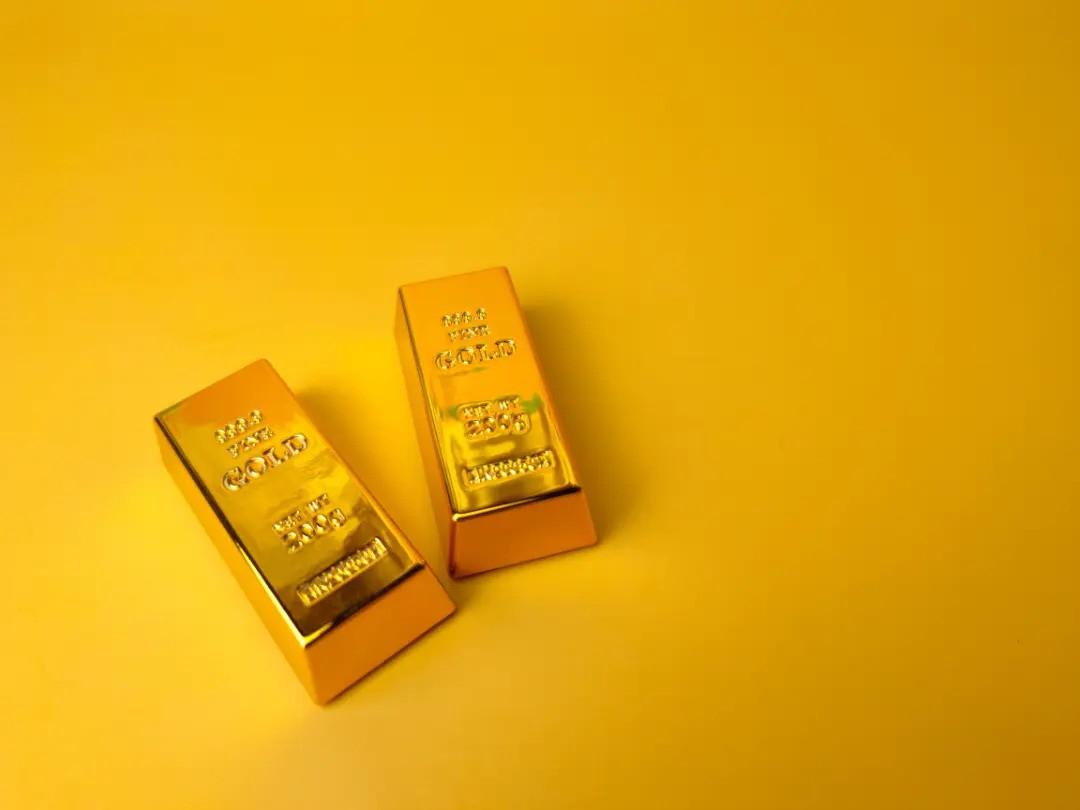 Hollow Gold vs Solid Gold: Which Is The Best Choice for Your Jewelry