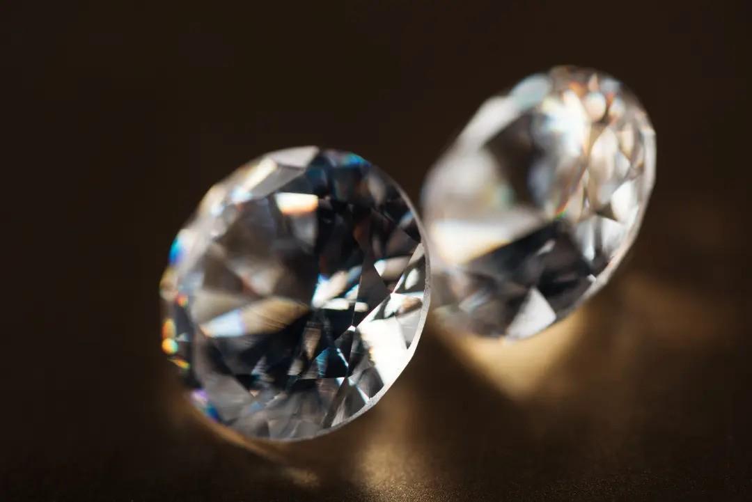How Is Moissanite Made: A Step-by-Step Guide