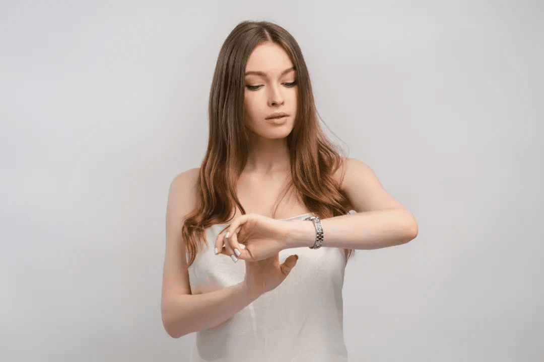Perfect Fit: How to Measure Wrist Size for a Bracelet or Bangle