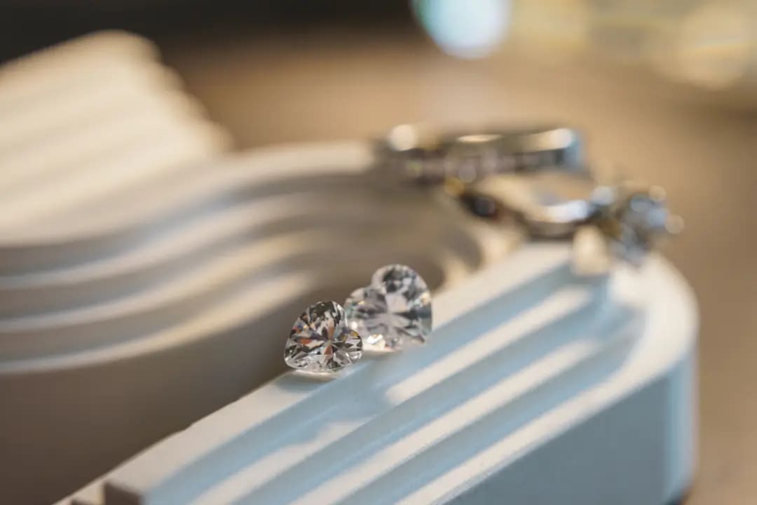 Moissanite, Cubic Zirconia, or Diamond: Making the Best Choice