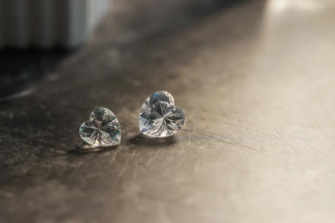 Is a 3-Carat Moissanite the Same Size as a 3-Carat Diamond?