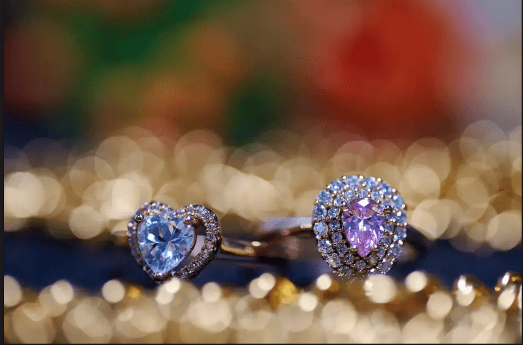 Morganite vs Moissanite: Which Gemstone is Right for You?