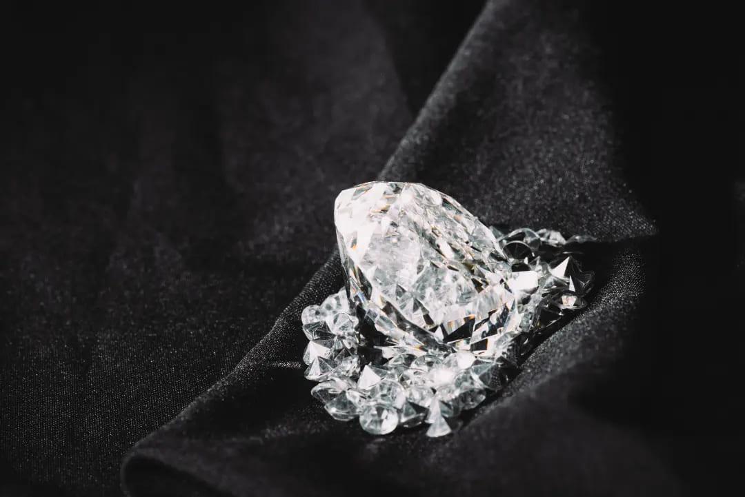 Top Moissanite Stone Benefits You Need to Know