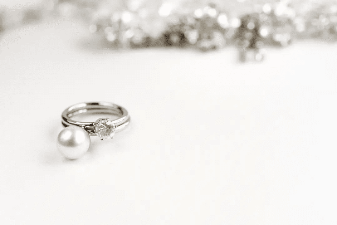 What is White Gold? A Comprehensive Guide for Jewelry Buyers