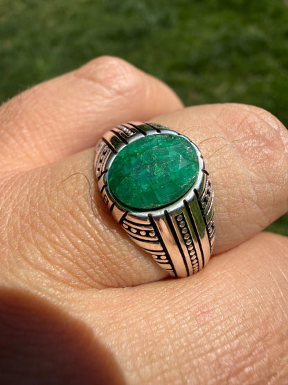 Royal Dynasty Ring - 925 Silver Oxidized - Genuine Green Emerald Stone