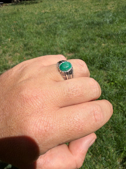Royal Dynasty Ring - 925 Silver Oxidized - Genuine Green Emerald Stone