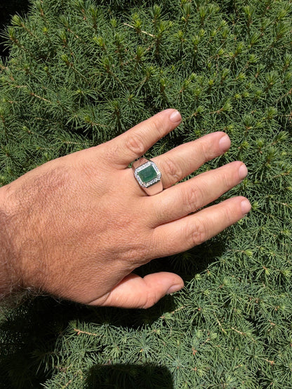 MOISSANITE Cardinal Crown Ring - 925 Silver - Genuine Green Emerald Stone