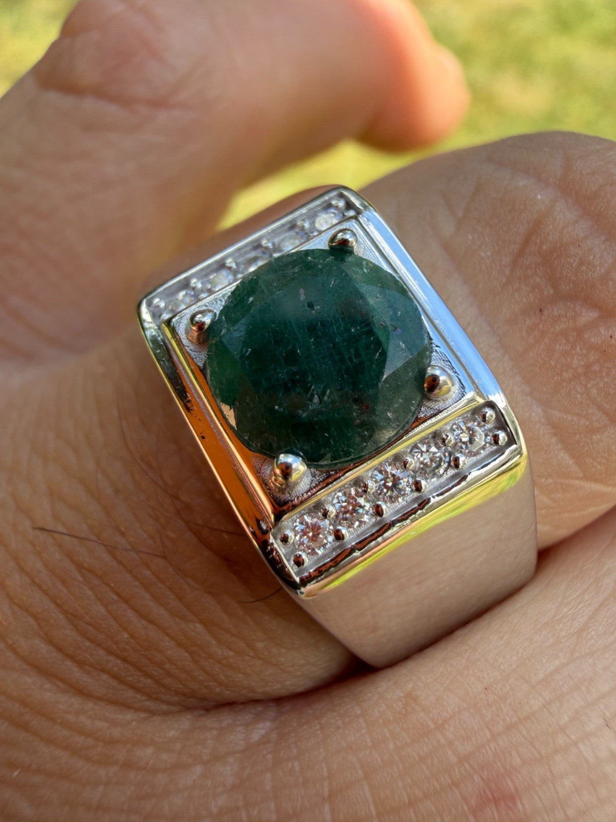 MOISSANITE Monarch Ring - 925 Silver - Genuine Green Emerald Stone