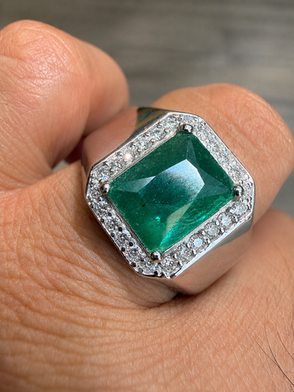 MOISSANITE Cardinal Crown Ring - 925 Silver - Genuine Green Emerald Stone