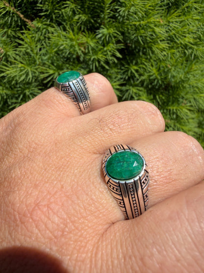 Royal Dynasty Ring - 925 Silver Oxidized - Genuine Green Emerald Stone