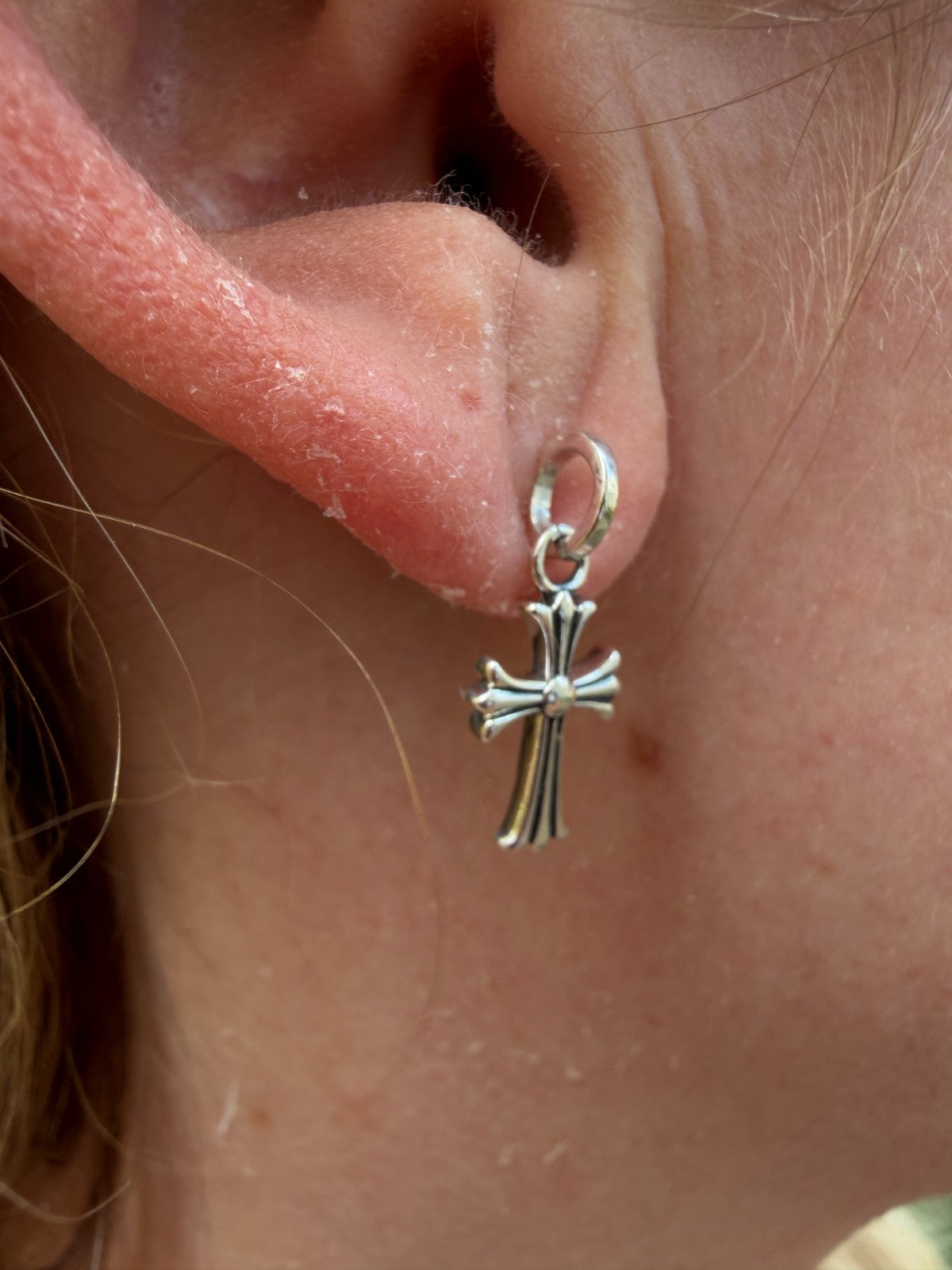 Hearts Of Chrome Studs W. Dangle Cross Earrings - 925 Silver Oxidized