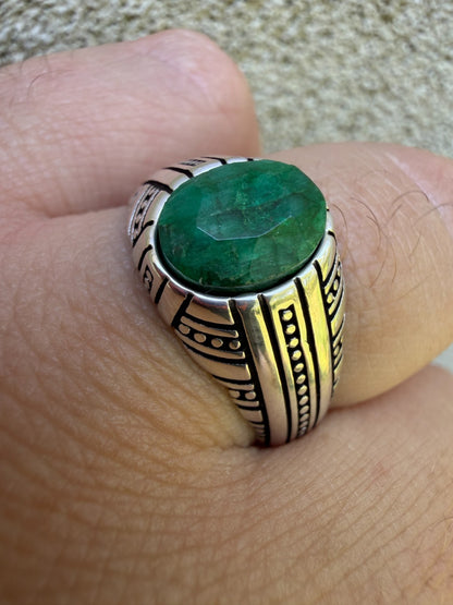 Royal Dynasty Ring - 925 Silver Oxidized - Genuine Green Emerald Stone