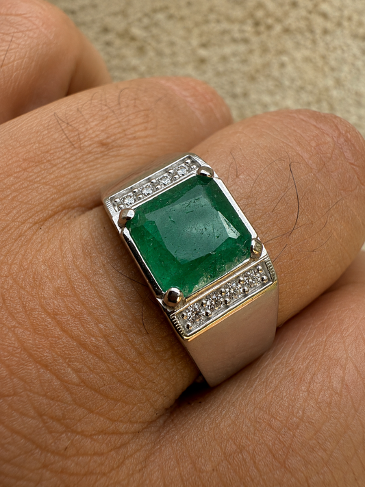 MOISSANITE Kingsmark Ring - 925 Silver - Genuine Green Emerald Stone