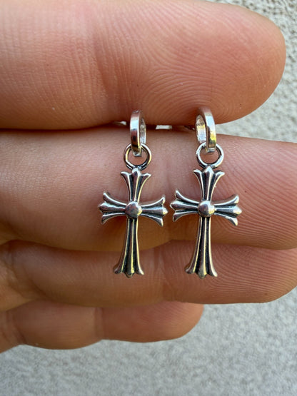 Hearts Of Chrome Studs W. Dangle Cross Earrings - 925 Silver Oxidized