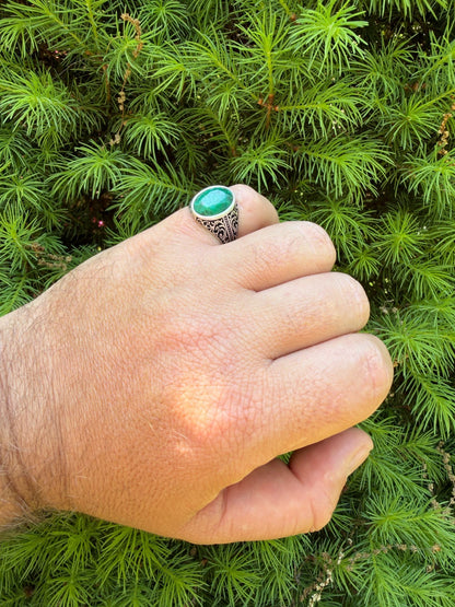 Columbian King Ring - 925 Silver Oxidized - Genuine Green Emerald Stone