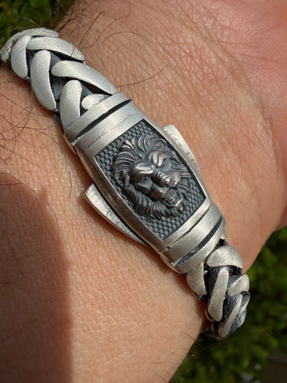 Wheat Link Bracelet With Custom Lion Sleek Clasp - 925 Sterling Silver Oxidized Gunmetal - 7"-9" - 10mm