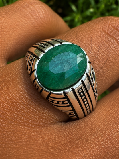 Royal Dynasty Ring - 925 Silver Oxidized - Genuine Green Emerald Stone
