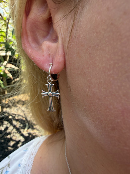 Hearts Of Chrome Huggie Hoops W. Dangle Cross Earrings - 925 Silver Oxidized