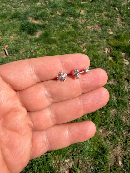 Hearts Of Chrome Cross Earrings - 925 Silver Oxidized - 8mm