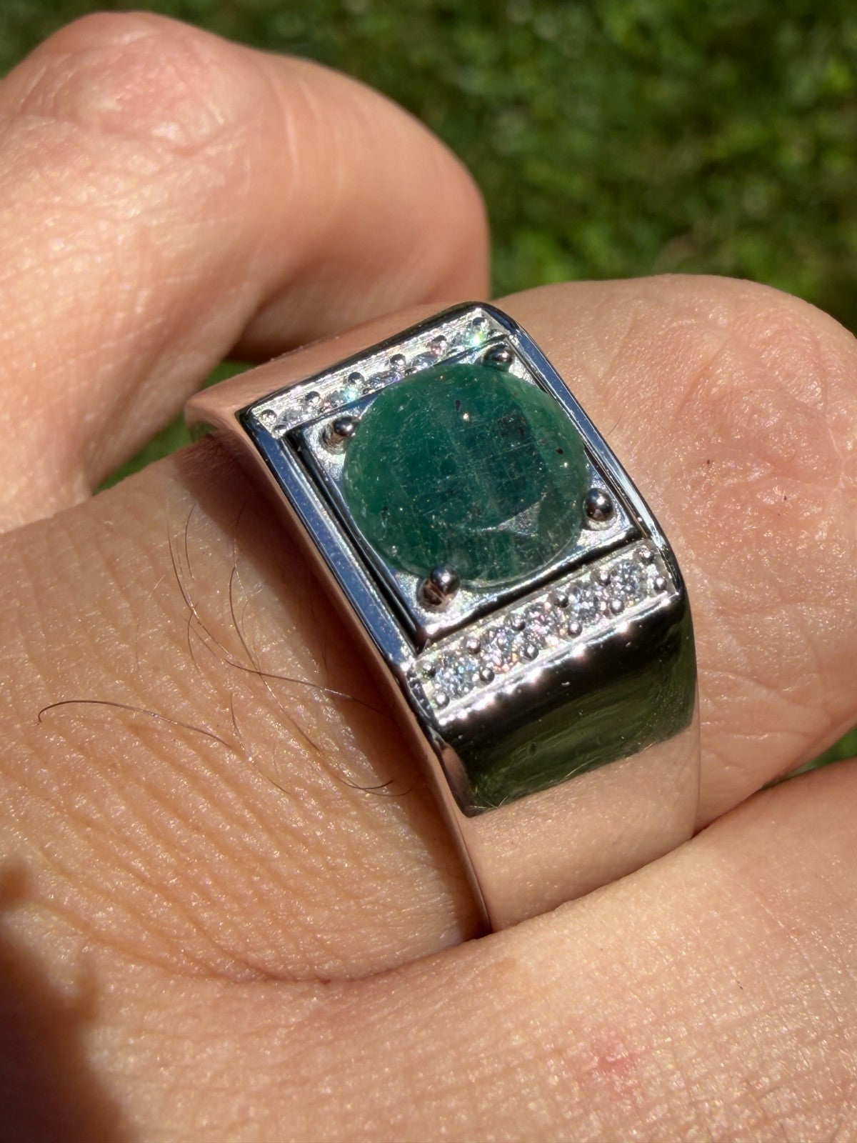 MOISSANITE Monarch Ring - 925 Silver - Genuine Green Emerald Stone
