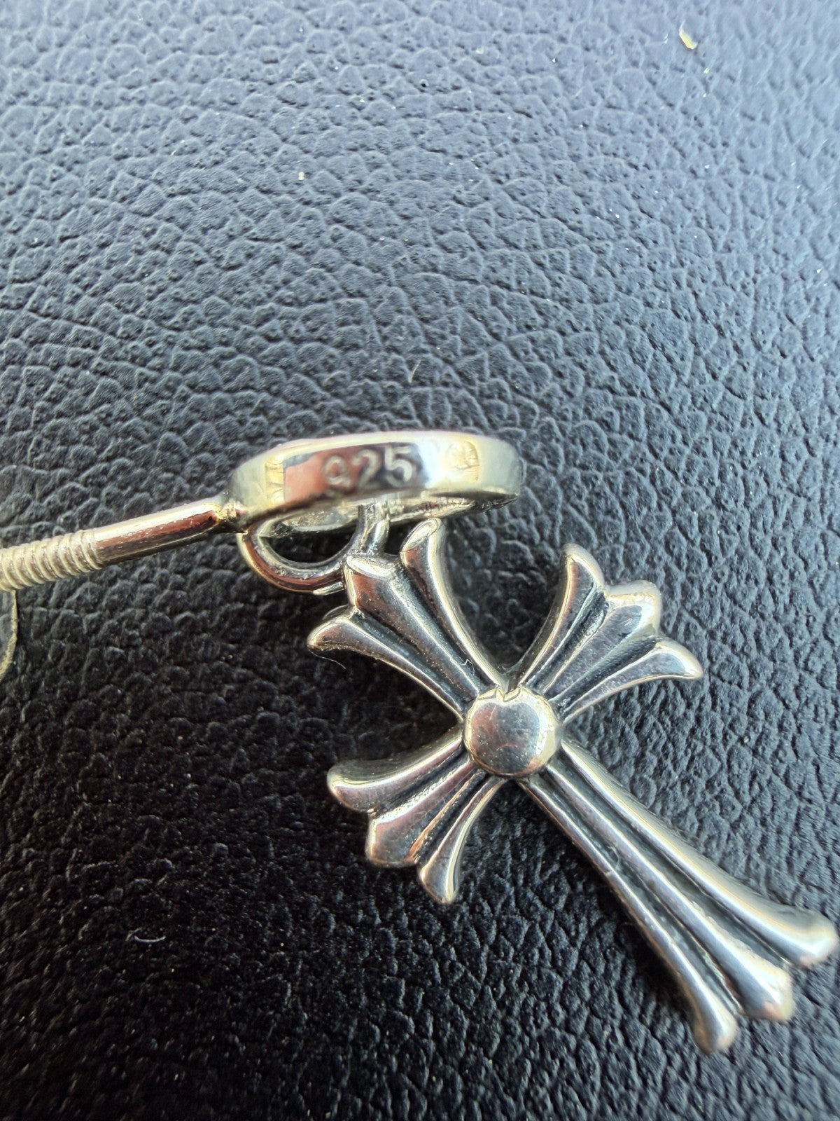 Hearts Of Chrome Studs W. Dangle Cross Earrings - 925 Silver Oxidized