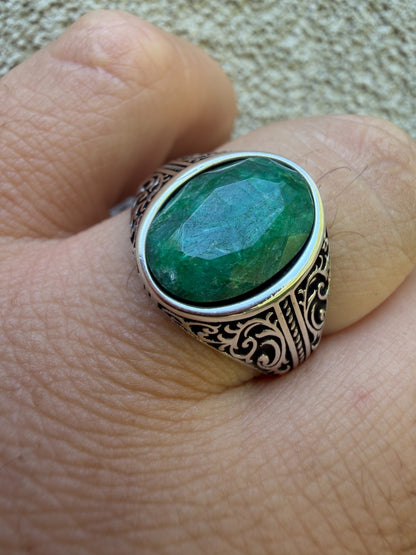 Columbian King Ring - 925 Silver Oxidized - Genuine Green Emerald Stone