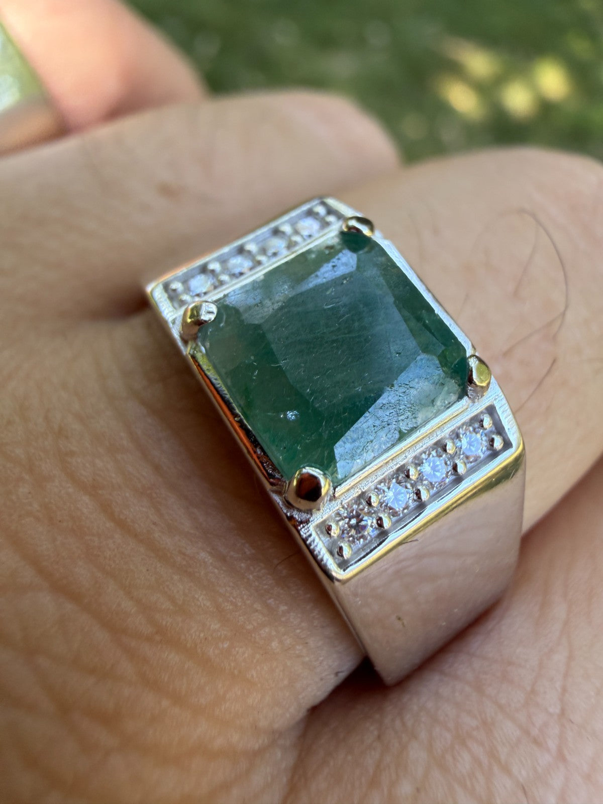 MOISSANITE Kingsmark Ring - 925 Silver - Genuine Green Emerald Stone