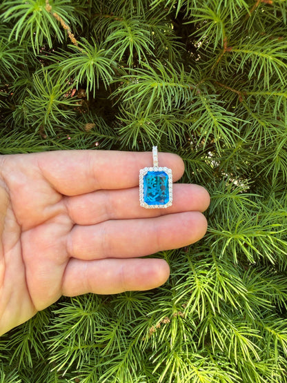 MOISSANITE Royalty Ocean Freeze Pendant - 925 Silver - Lab Aquamarine Stone