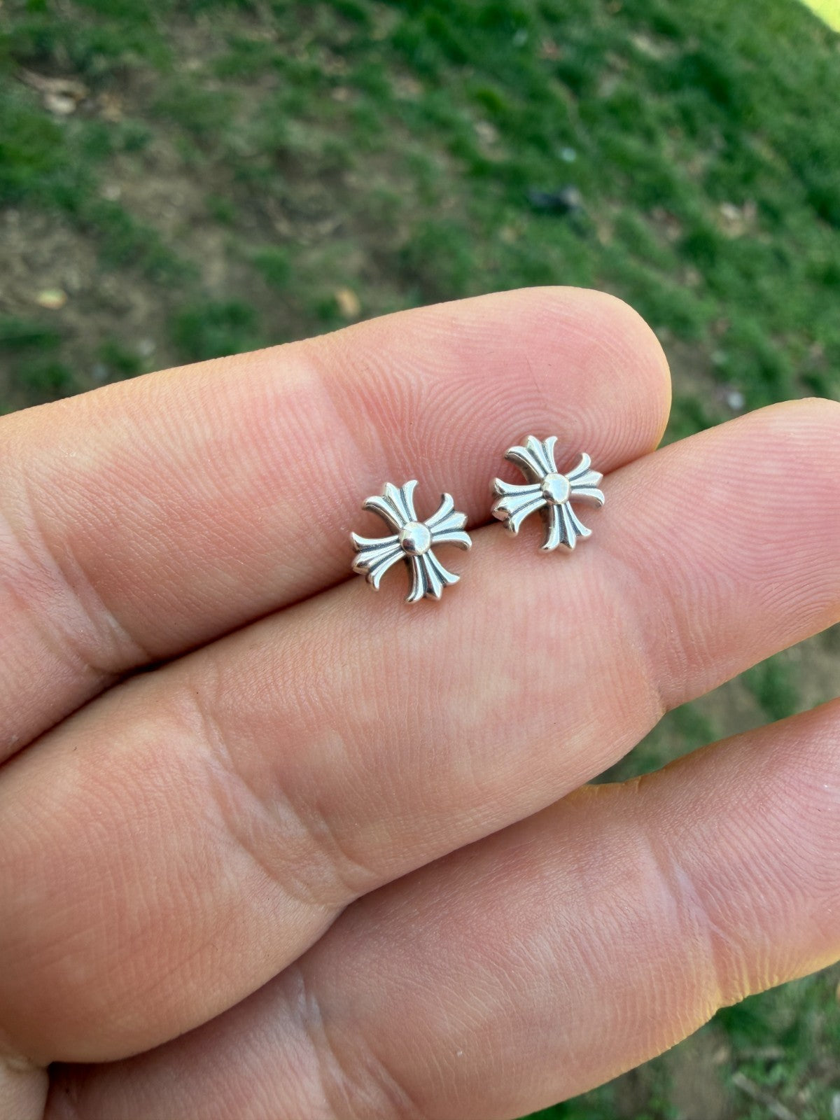 Hearts Of Chrome Cross Earrings - 925 Silver Oxidized - 8mm