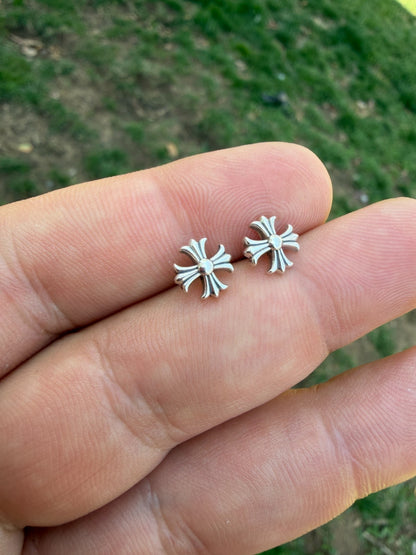 Hearts Of Chrome Cross Earrings - 925 Silver Oxidized - 8mm