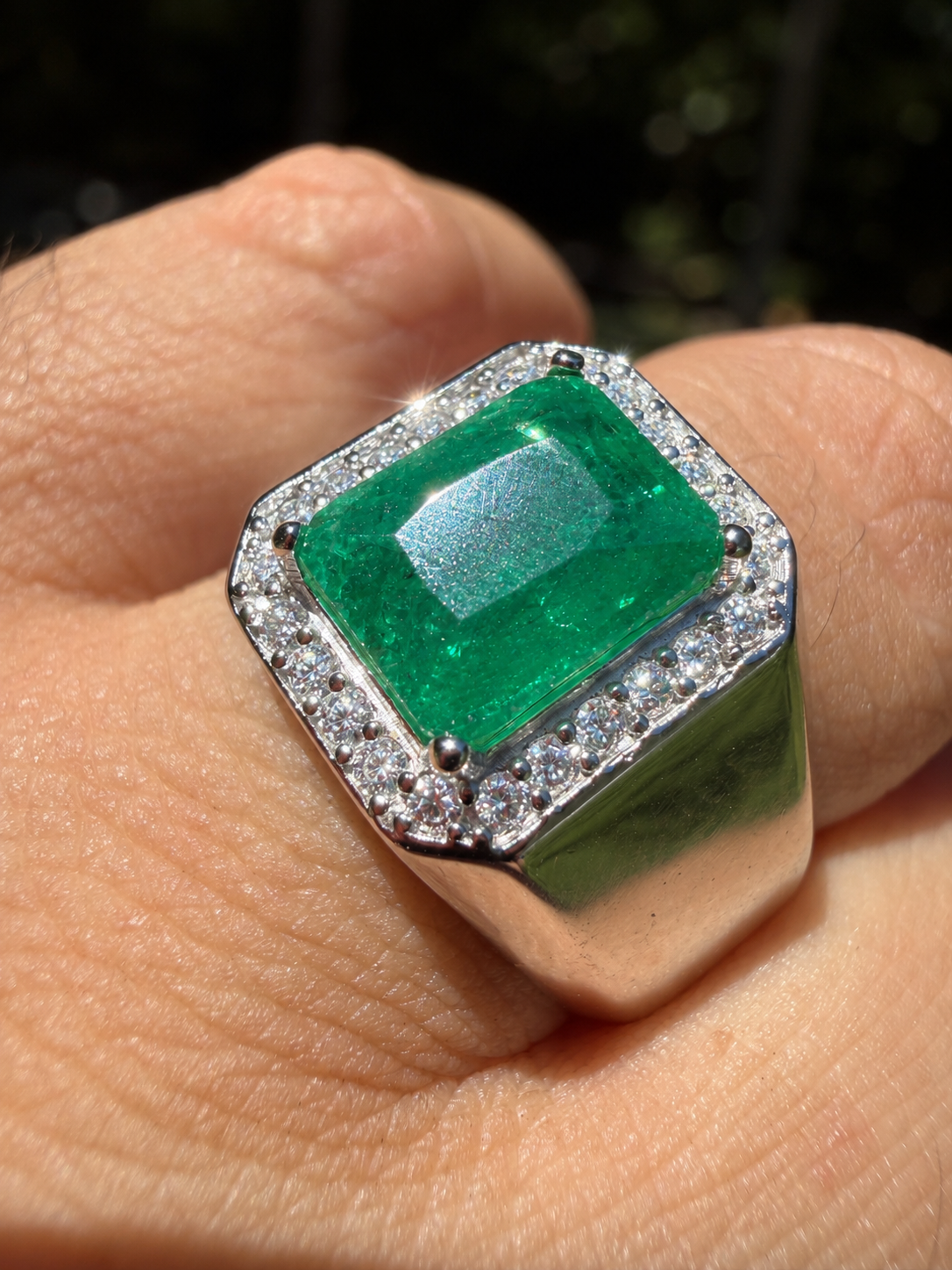 MOISSANITE Cardinal Crown Ring - 925 Silver - Genuine Green Emerald Stone