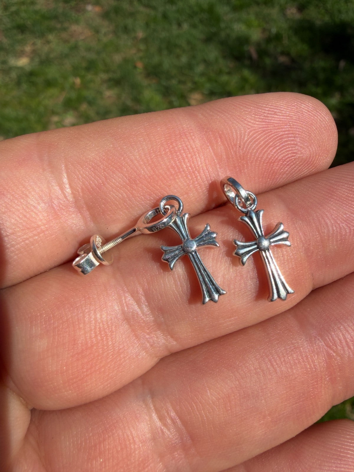 Hearts Of Chrome Studs W. Dangle Cross Earrings - 925 Silver Oxidized