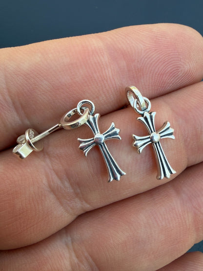 Hearts Of Chrome Studs W. Dangle Cross Earrings - 925 Silver Oxidized