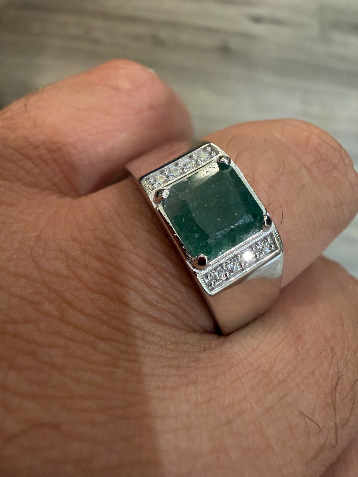 MOISSANITE Kingsmark Ring - 925 Silver - Genuine Green Emerald Stone