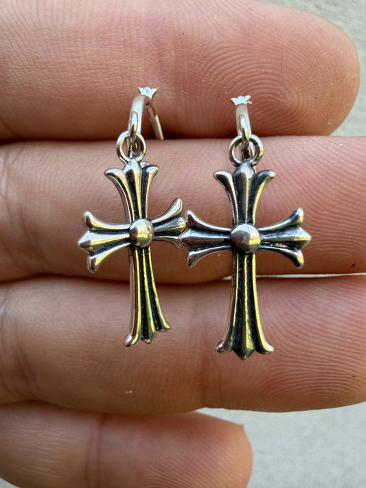 Hearts Of Chrome Huggie Hoops W. Dangle Cross Earrings - 925 Silver Oxidized
