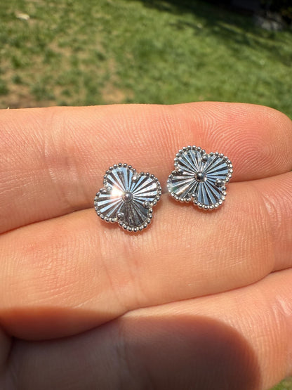 Diamond Cut Clover Earrings - 925 Silver - 8mm-12mm