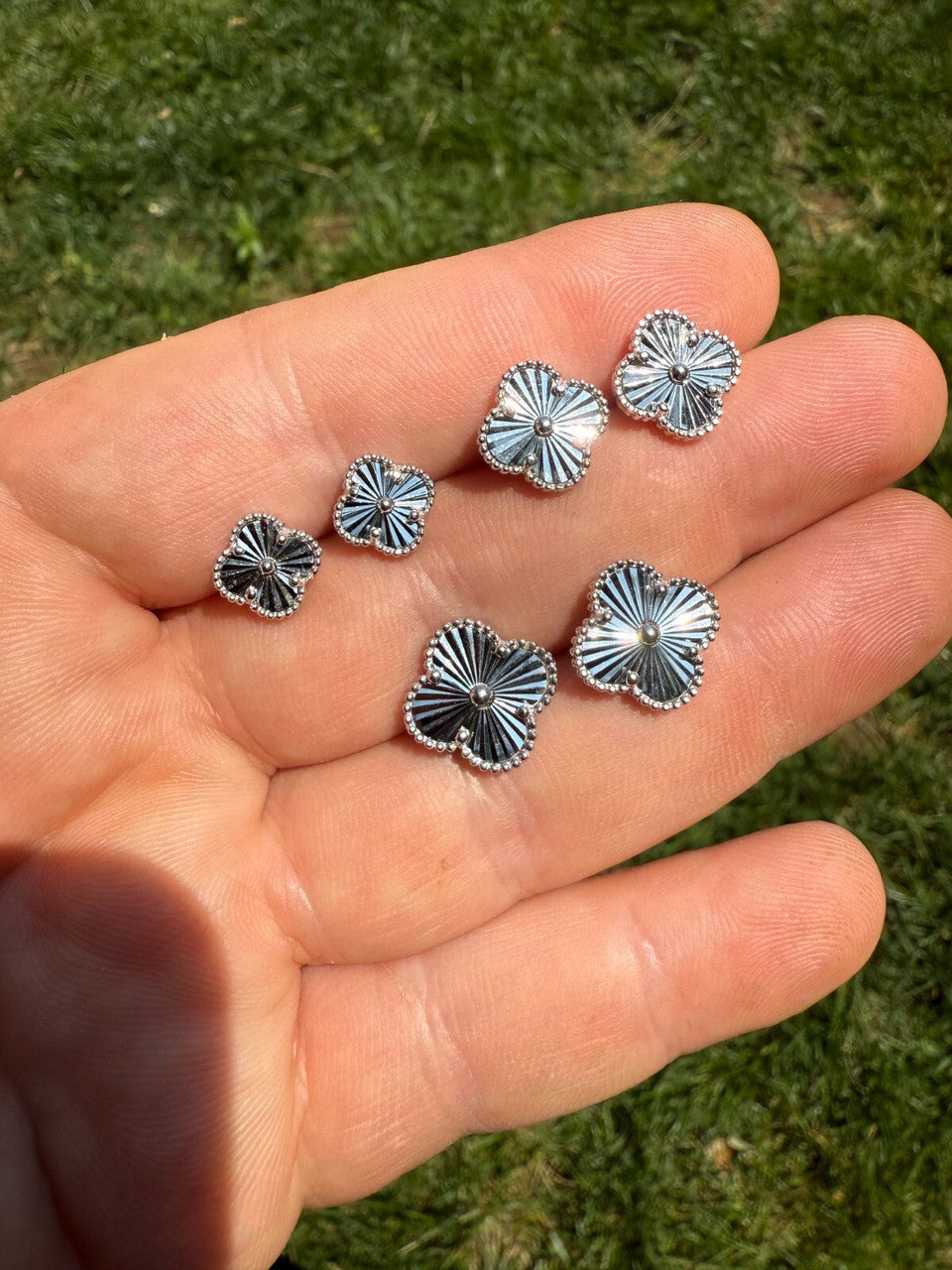 Diamond Cut Clover Earrings - 925 Silver - 8mm-12mm