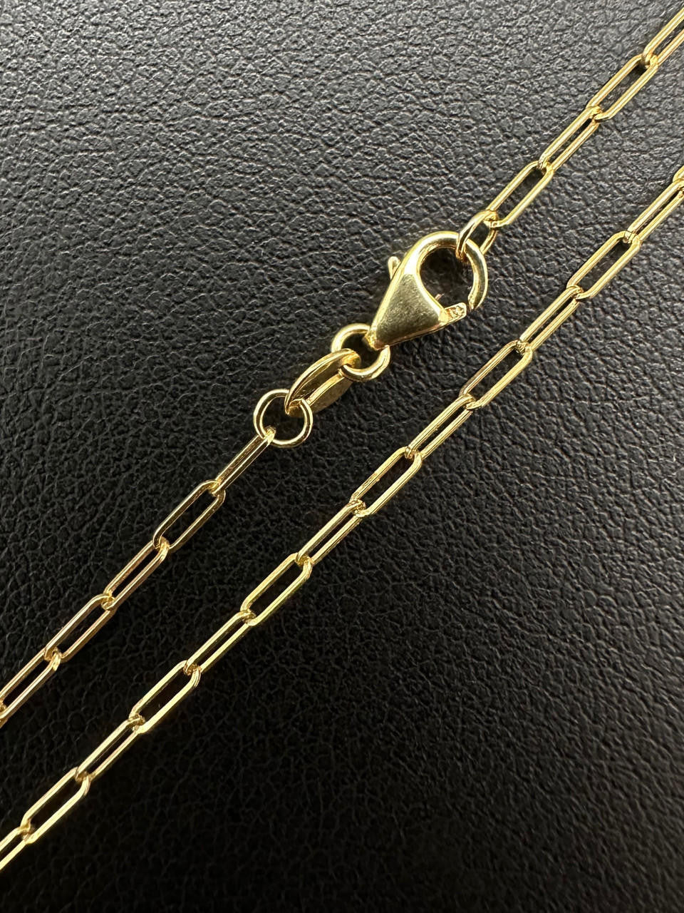Catena per collana riempita in oro 14k da 1,5 mm: delicato cavo lungo e corto - Italia Catena per collana riempita in oro 14k da 1,5 mm: delicato cavo lungo e corto - Italia