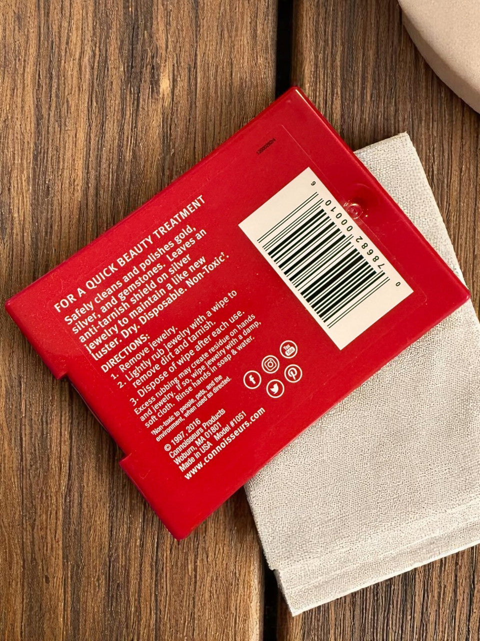 Connoisseurs Jewelry Wipes Gold and Silver Cleaner 25 Count Imported from eBay HarlemBling