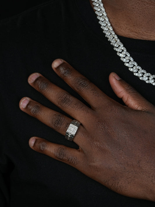 MOISSANITE Diamond District Ring - 925 Silver