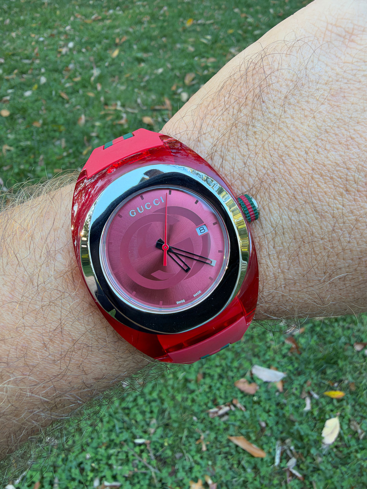 Red GUCCI XXL Sync SYNC Swiss Made Watch 46mm YA137103