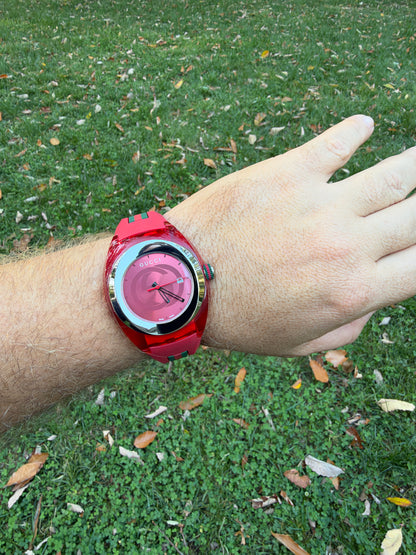 Red GUCCI XXL Sync SYNC Swiss Made Watch 46mm YA137103