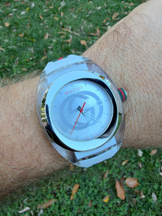 White GUCCI XXL Sync SYNC Swiss Made Watch 46mm YA137102