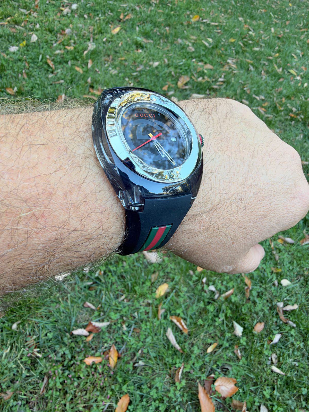 Black GUCCI XXL Sync SYNC Swiss Made Watch 46mm YA137101