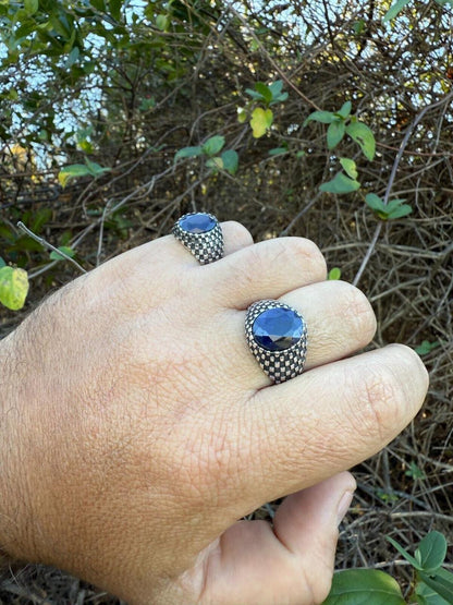 HarlemBling Black & White Ring - 925 Silver Oxidized - Genuine Blue Sapphire Stone