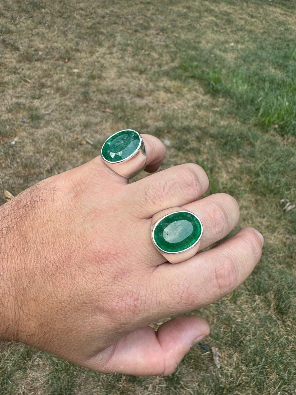 HarlemBling Hollywood Swag Ring - 925 Silver - Genuine Green Emerald Stone